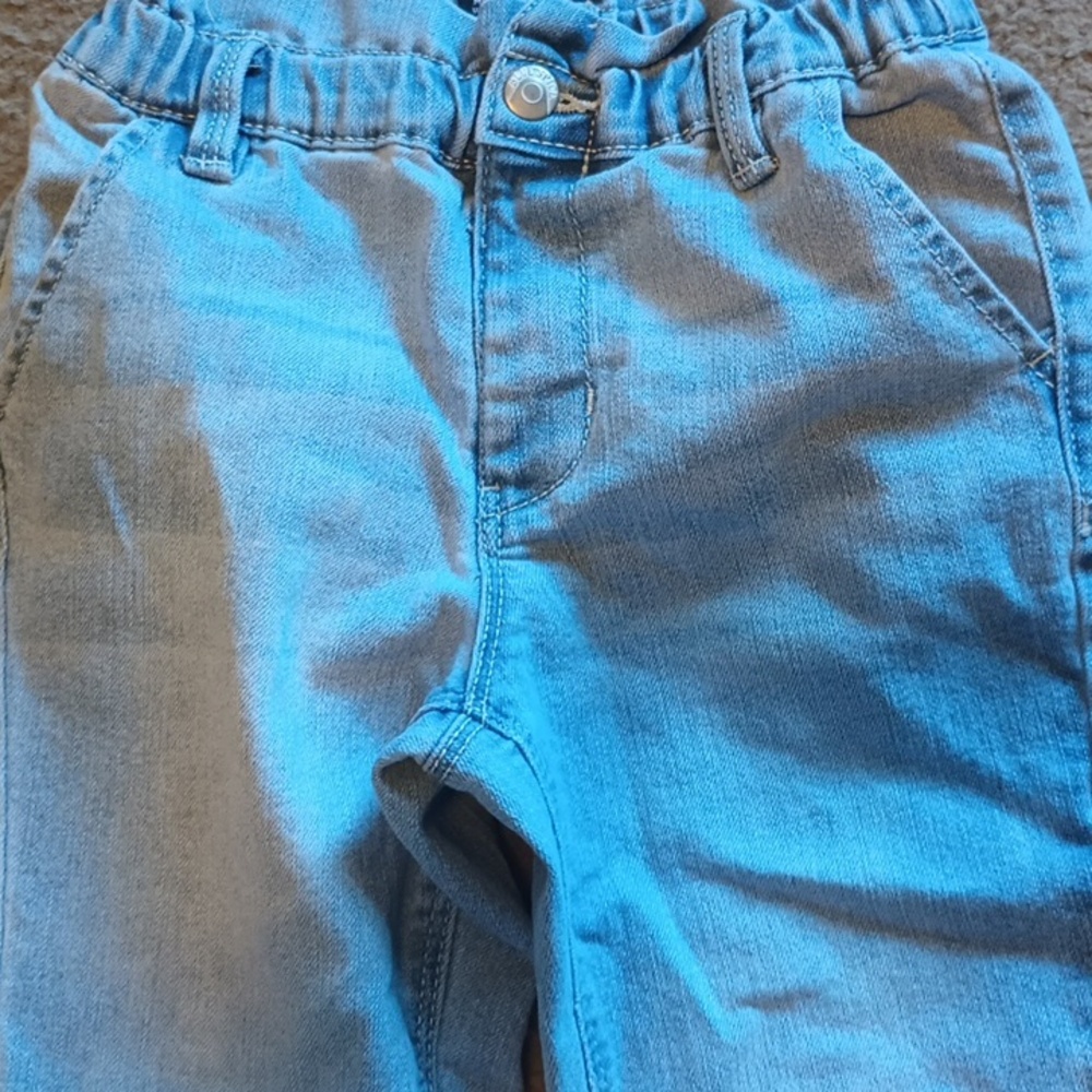 5/$20 (2) Girls BlueSpice size 6 jeans and Athletic Works sweatpants - Picture 5 of 8